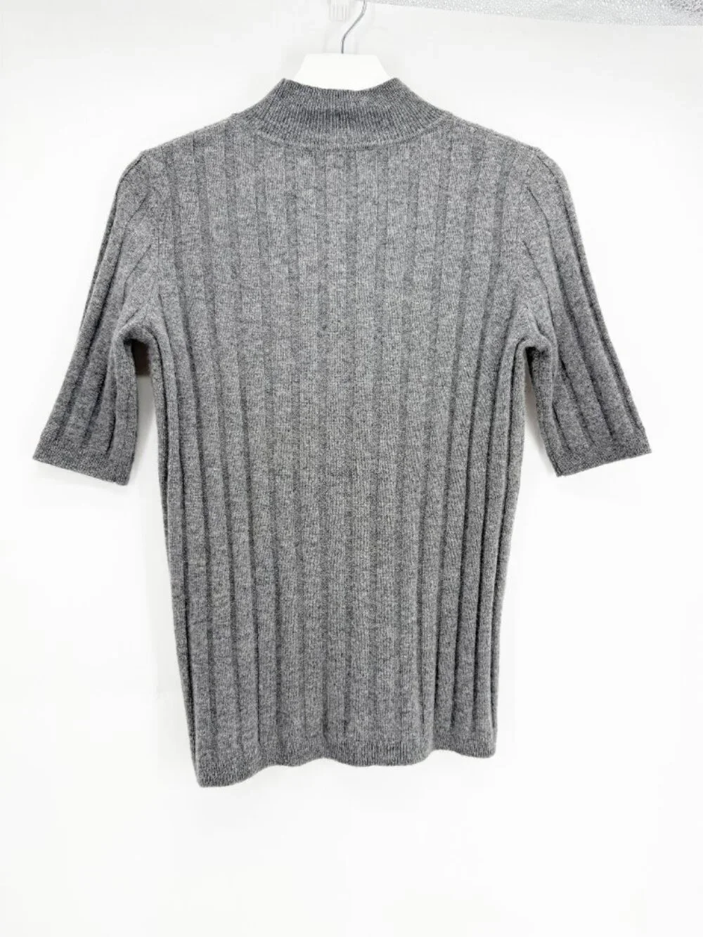 Neiman Marcus Cashmere Collection Cashmere Ribbed Mock Neck Sweater - Picture 3 of 7